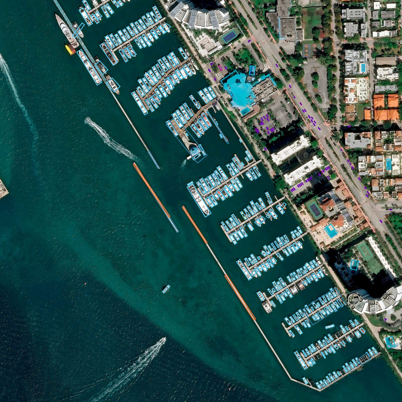Pleiades HD15 Miami marina — Rotated Faster R-CNN 3× at score ≥ 0.70